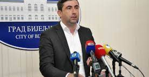 Nove prijave: Izvlačili novac od građana i kupovali stanove ...
