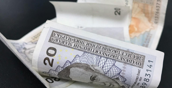 Pad evra znači i pad konvertibilne marke