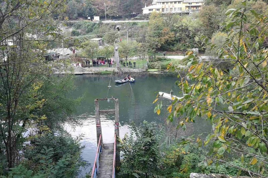 Naložena sanacija visećeg mosta u Ovčar banji