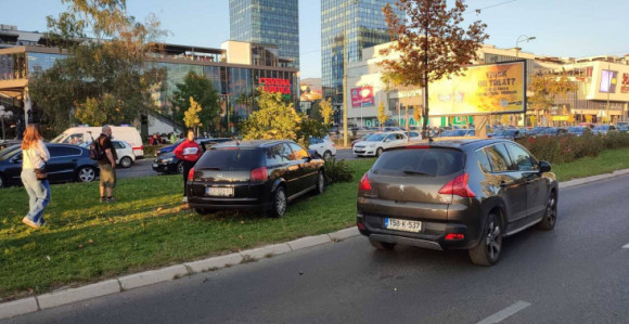 TEŽAK UDES: Dramatične scene u centru Sarajeva
