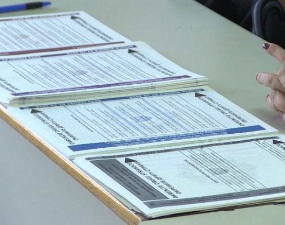 Pravili fantomske stranke zbog biračkih odbora