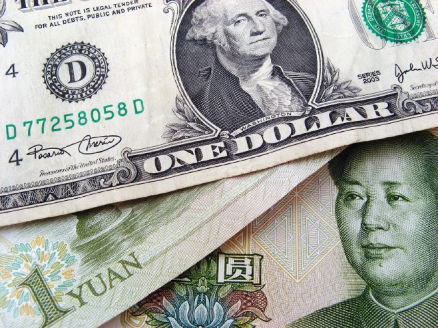 Kineske državne banke prodaju američke dolare