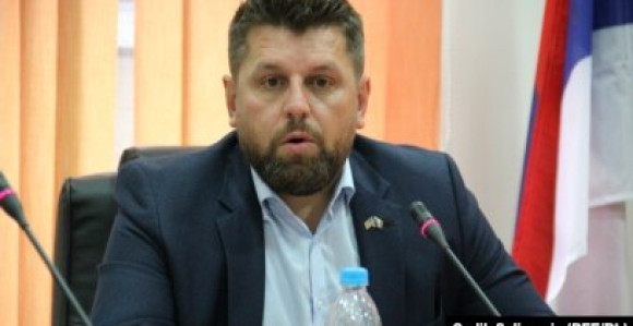 Da li je Ćamil Duraković radio za Dodika na izborima?