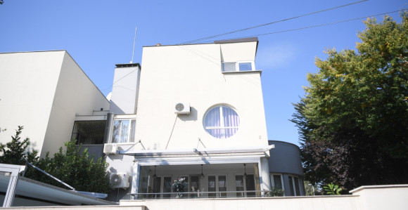 Velelepna vila od 750.000 evra pod lupom: Dodikove malverzacije tresu region
