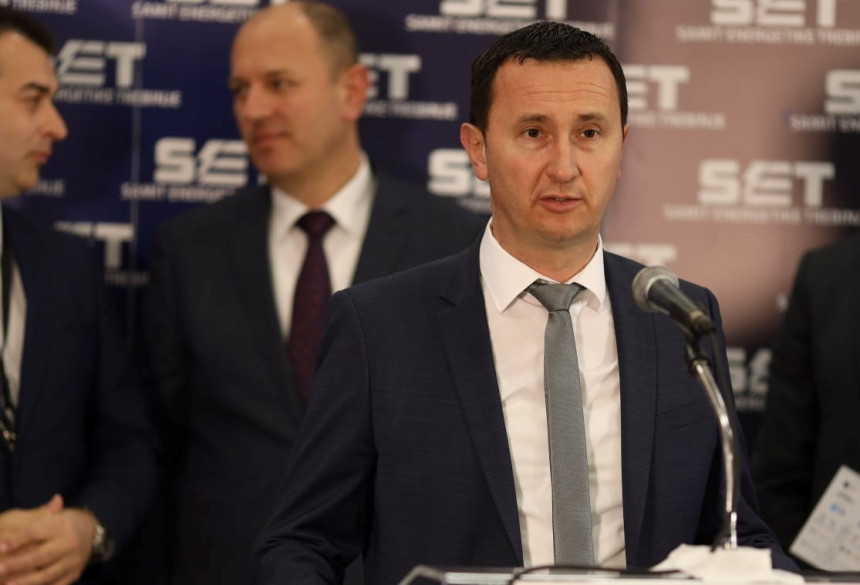 Gradonačelnik imao pravo da smanjuje platu radnicima
