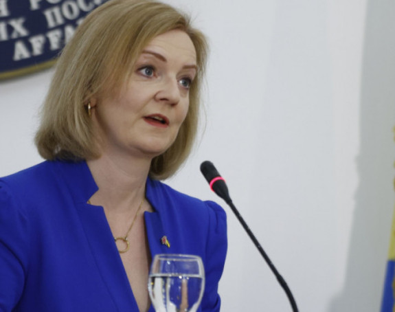 Liz Tras podnijela ostavku na mjesto premijera