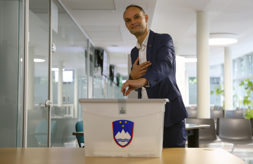 Slovenija: Logar i Musar idu u drugi krug izbora
