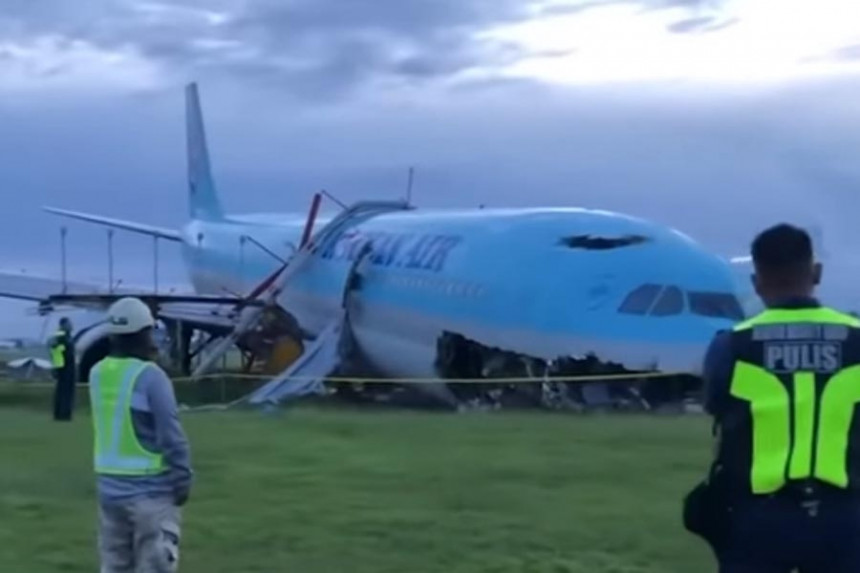 Авион са 173 особа промашио писту приликом слијетања