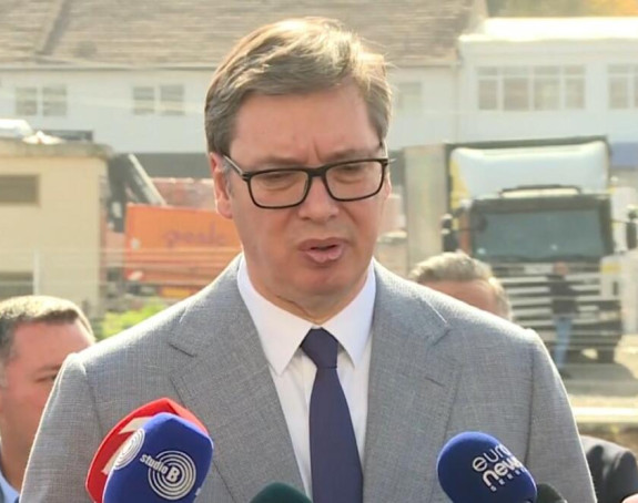 Вучић поручио да предстоји тешко вријеме за народ