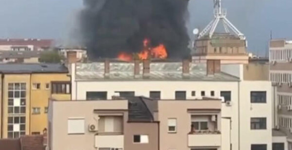 Veliki požar u Kruševcu: Vatra guta robnu kuću