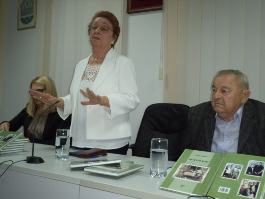 Promocija knjige "Ko smo mi?" Gordane Đukić