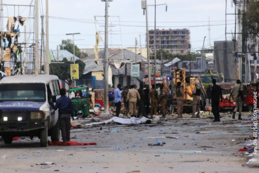Napad u Mogadišu, 100 mrtvih, 300 povrijeđenih