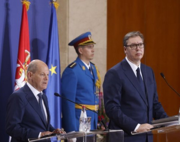 Њемачка јача притисак на Србију да уведе санкције