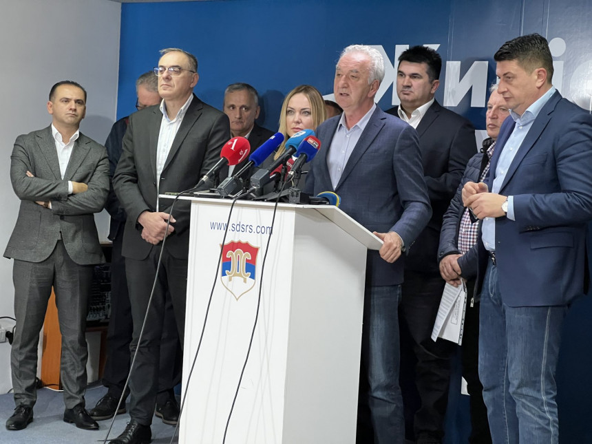 Šarović podnio ostavku na mjesto predsjednika SDS