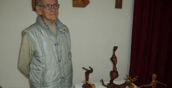 Srbac: Otvorena izložba skulptura Ranka Kresojevića