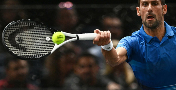 Novak savladao Hačenova, plasirao se u finale mastersa