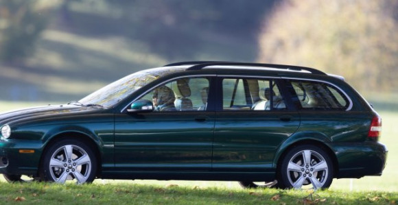 Prodaje se Jaguar kraljice Elizabete, poznata cijena