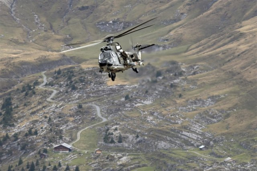 Пао хеликоптер: Међу погинулима и породица из СЛО