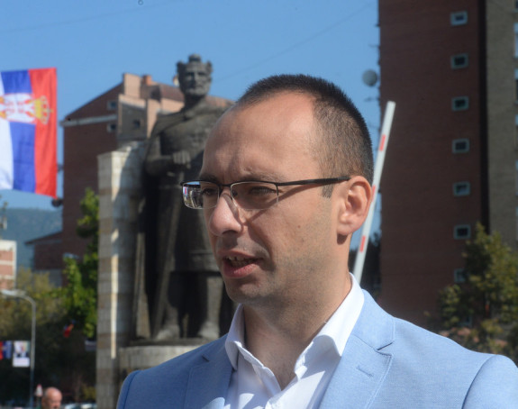 Simić: Sastanak Srba sa sjevera u Zvečanu u podne
