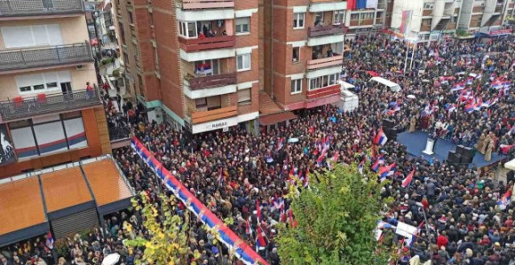Sa narodnog skupa u Sjevernoj Mitrovici poručeno: Srbi ostaju "svoji na svome"