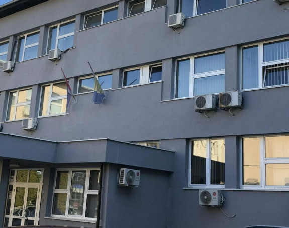 Pet godina zatvora za silovanje sestre od trinaest godina