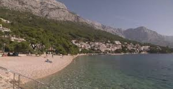 Високи рачуни за струју затварају хотеле у Макарској