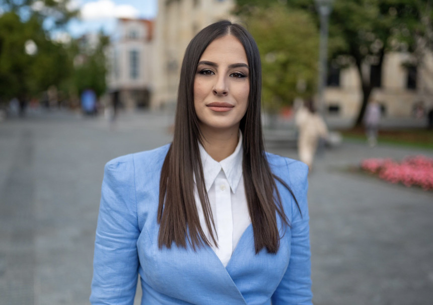 Станивуковић има подршку народа, не треба му Додик