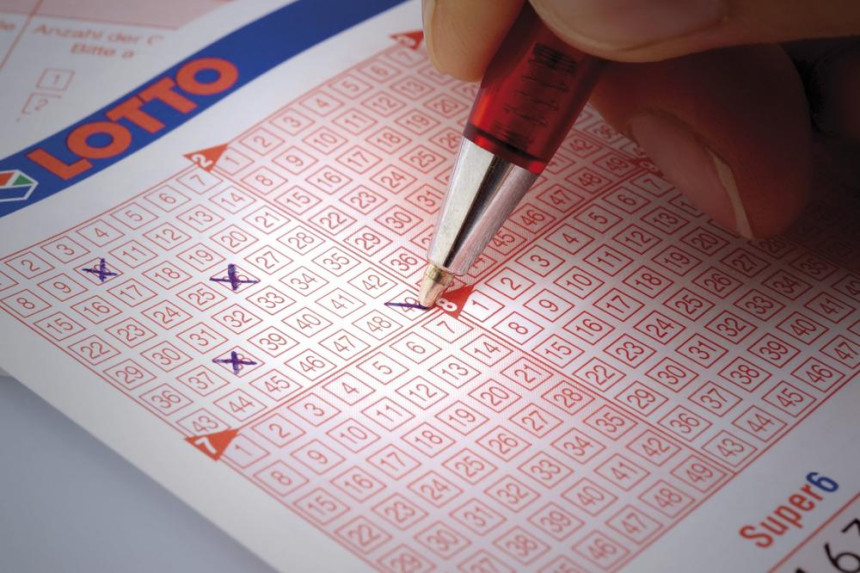 Uplatio tiket od  2$, a dobio 2 milijarde $