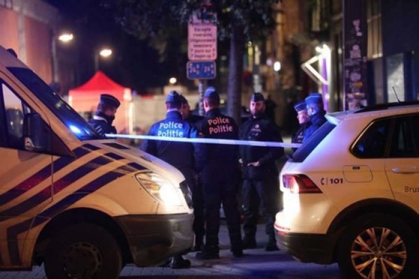 Брисел: Полицајац избоден ножем, нападач убијен