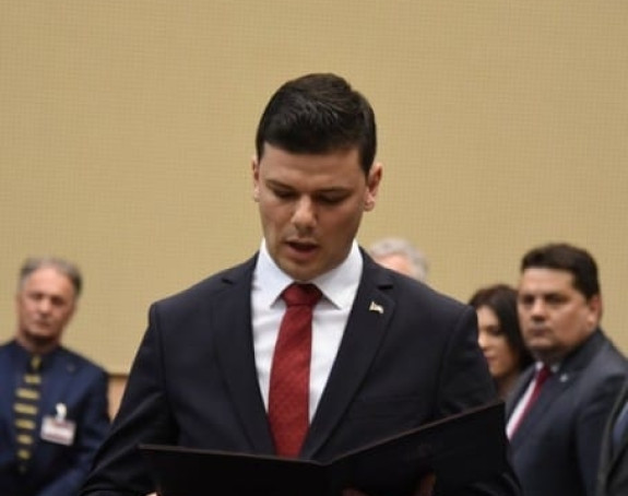 Antonić uhljebljen - Iz Skupštine u fotelju direktora