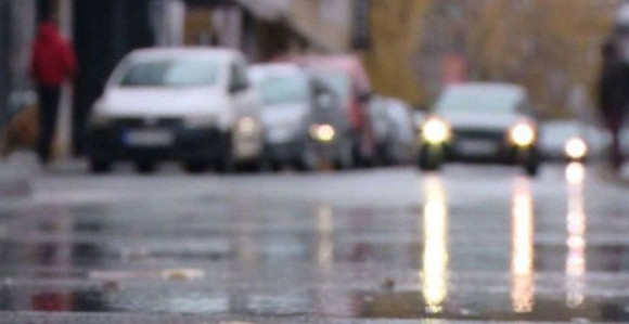 Mjestimično vlažni kolovozi, smanjena vidljivost