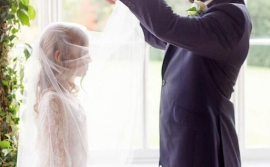 Луди камен прије пунољетства постао историја