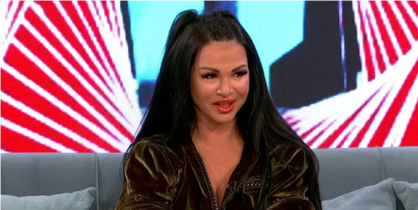 Tina Ivanović predstavila novu pesmu na nastupu u Banjaluci!