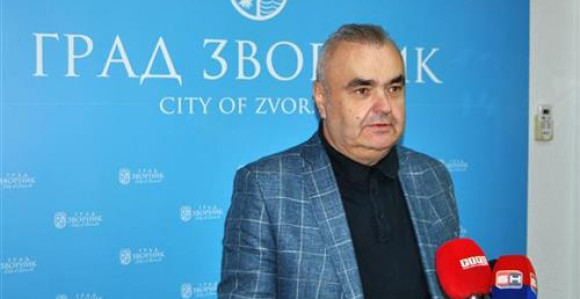 Stevanović nije više gradonačelnik, prihvatio mandat