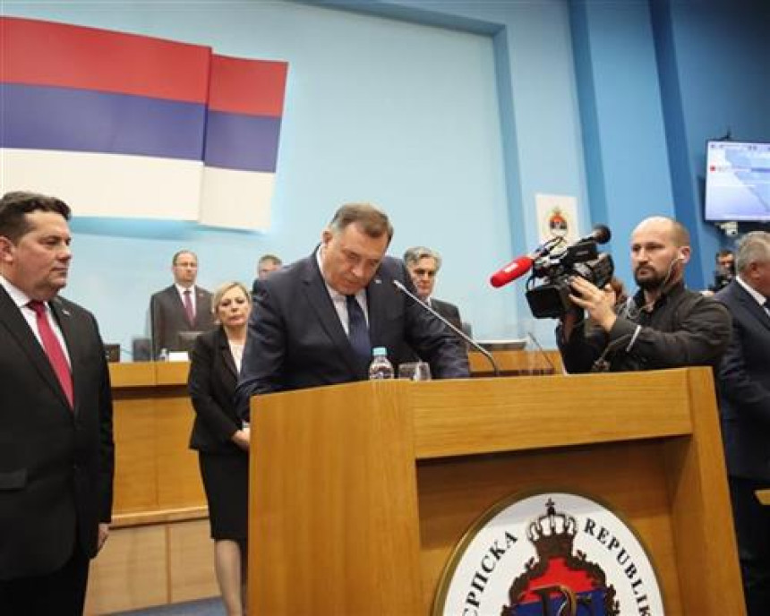 Amerika saopštila Dodiku: Zbog toga imate sankcije
