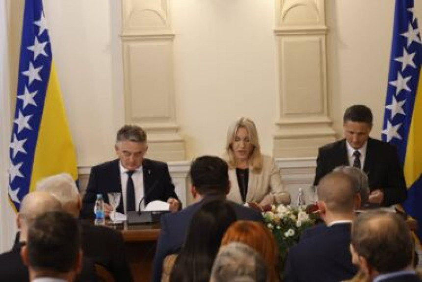 Бећировић и Комшић имају поруку и за сусједе