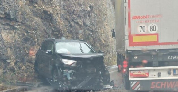 Teška saobraćajna nesreća u blizini Rogatice (FOTO)