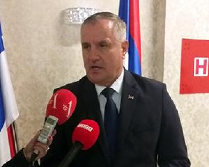Višković najavljuje oštrije kontrole i kazne za trgovce