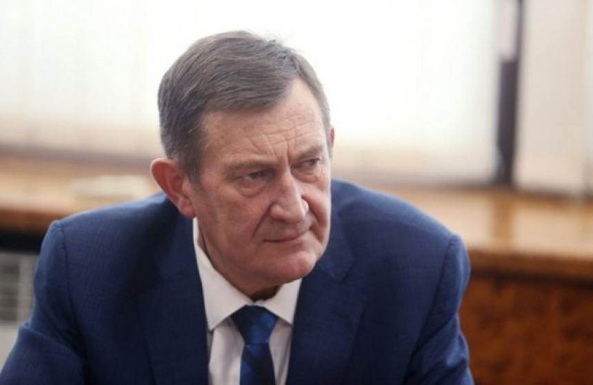И Војин Митровић послушао Додика, поднио оставку