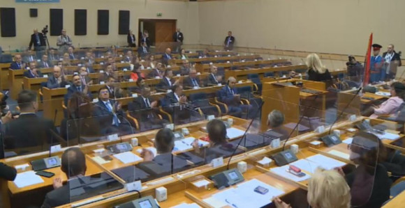 Poslanici koji trenutno imaju dvije funkcije?