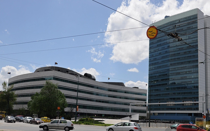 Od troškova institucija BiH vrti u glavi