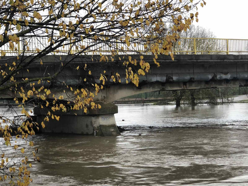 Rijeka Sana na 20 centimetara od kritične tačke