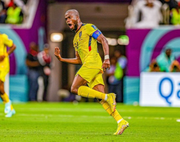 Побједа Еквадора на отварању у режији Валенсије!