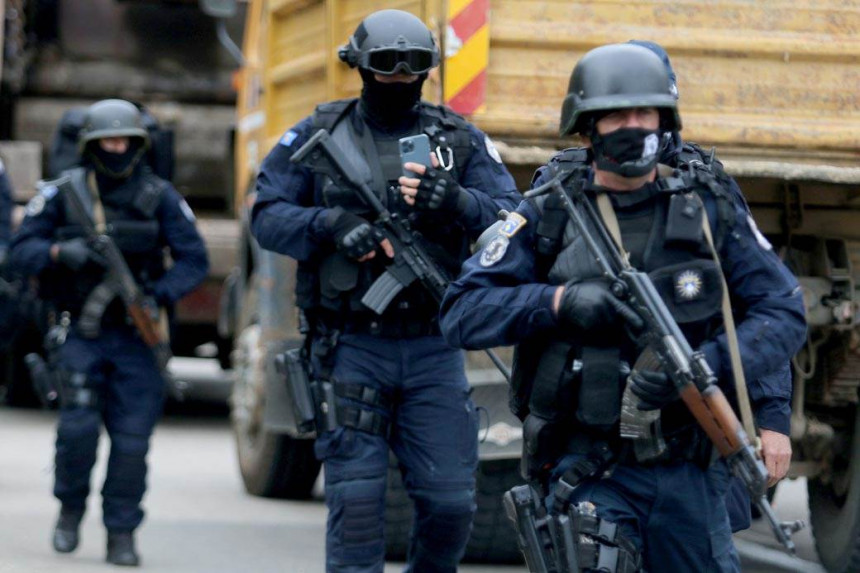 Специјалне јединице косовске полиције у приправности