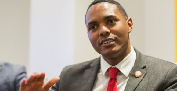 Vrijeme da SAD preuzmu ulogu u razgovoru BG i PR