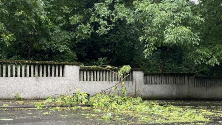 Izdato upozorenje u BiH, očekuju se olujni udari vjetra