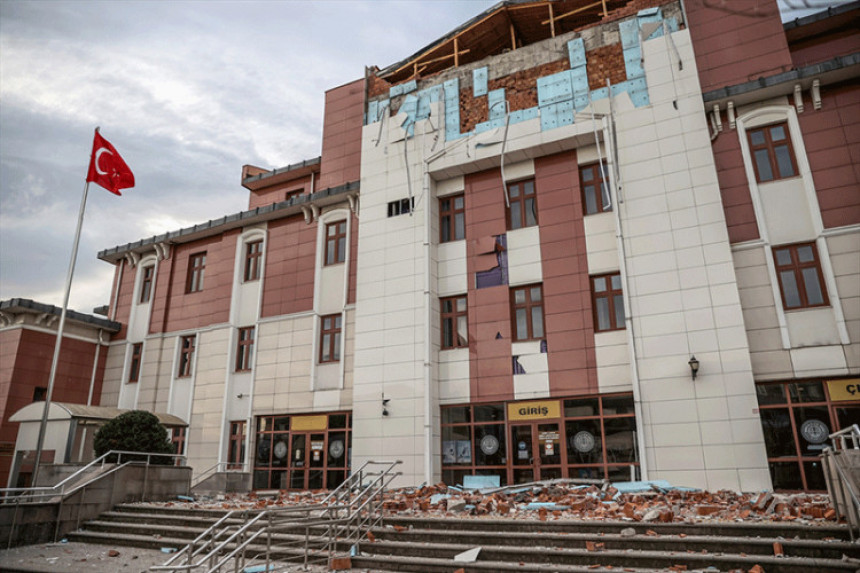 Turska: Raste broj povrijeđenih nakon jakog zemljotresa