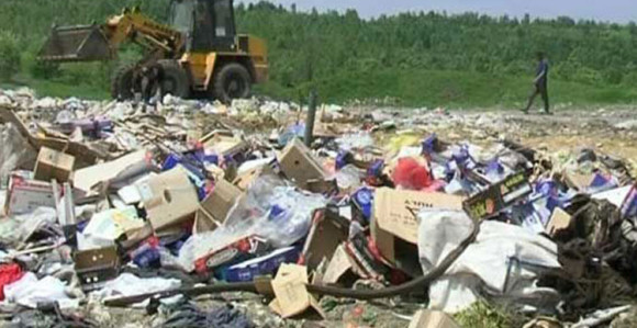 Bebu ostavila na deponiji jer je mislila da je mrtva