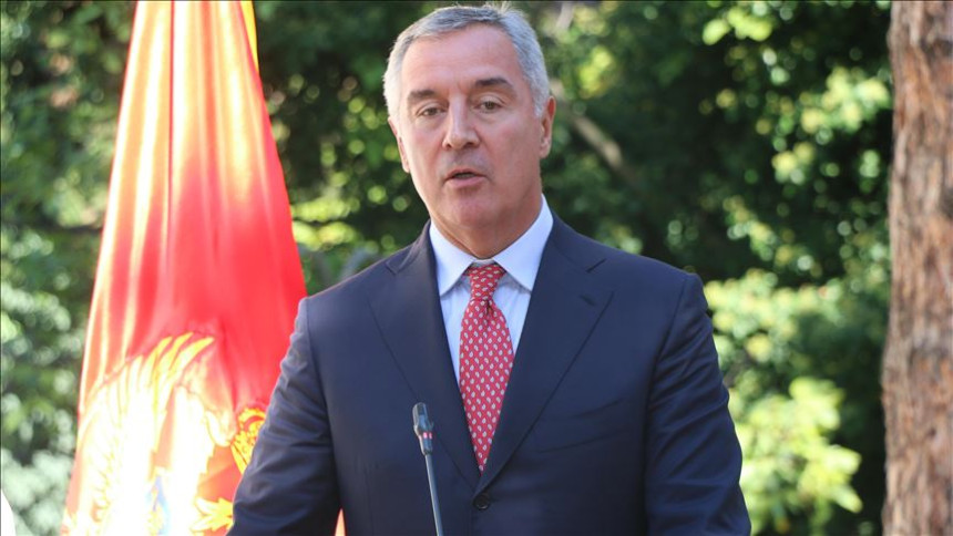 Đukanović čestitao Dodiku, poželio mu uspješan rad