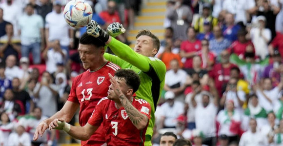 Fudbaleri Irana u završnici meča šokirali Vels